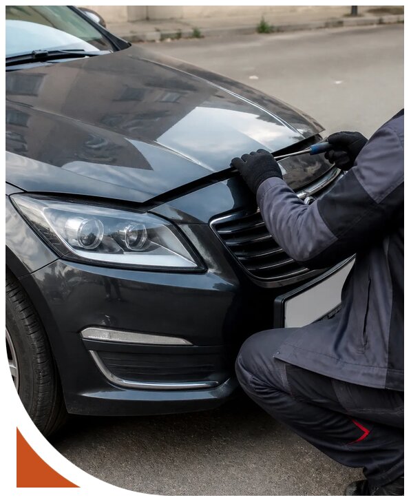 Вскрытие капота автомобиля в Костомукше от 2551 р. | Разлок-Ктм